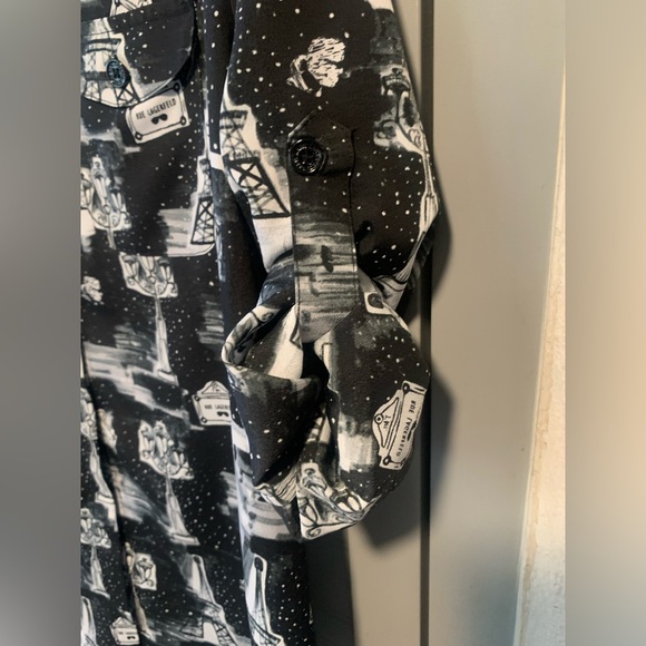 Karl Lagerfeld Set of 2 Black & White Abstract Building Button Down Blouse Sz M - Picture 9 of 16